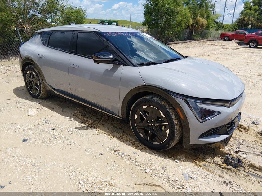 2025 Kia Ev6 VIN 5XYC34JA4SG003581 — IAAI salvage auction photo