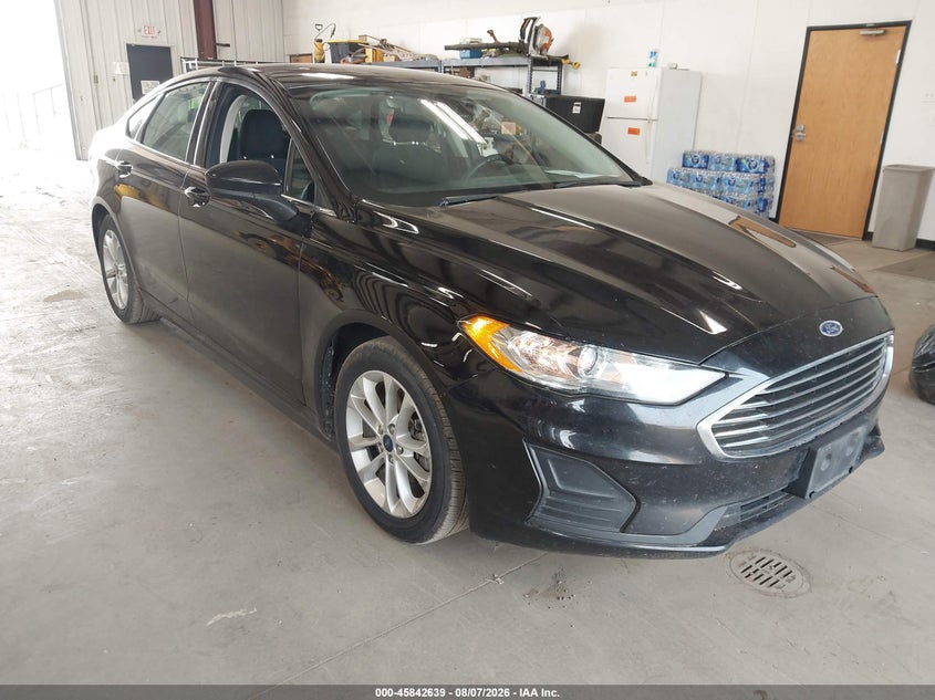 2020 Ford Fusion VIN 3FA6P0LU5LR262255 — IAAI salvage auction photo