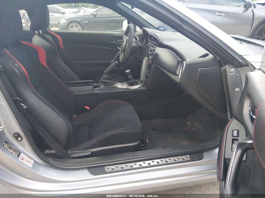 2015 Scion Fr-s VIN JF1ZNAA11F9711013 IAAI salvage auction — NORMAL WEAR, Original (Texas), sold $3,050 on 2026-09-04 (photo 5)