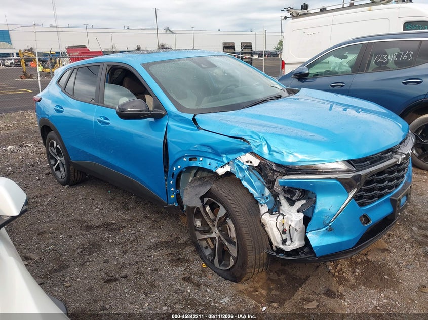 2025 Chevrolet Trax VIN KL77LGEP3SC169920 IAAI salvage auction — SIDE, Salvage Title, sold $7,000 on 2026-08-30 (photo 1)