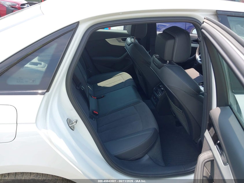2022 Audi A4 VIN WAUFAAF48NA045449 IAAI salvage auction — SIDE, Salvage Title, sold $13,250 on 2026-09-17 (photo 8)