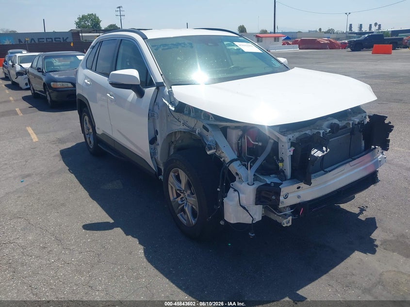 2025 Toyota Rav 4 VIN JTMMWRFV6SD294863 — IAAI salvage auction photo