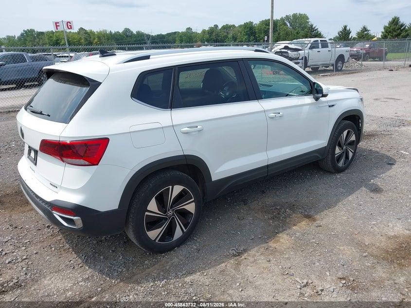 2024 Volkswagen Taos VIN 3VVVX7B23RM130133 IAAI salvage auction — LEFT FRONT, Salvage Title, sold $8,475 on 2026-08-21 (photo 4)