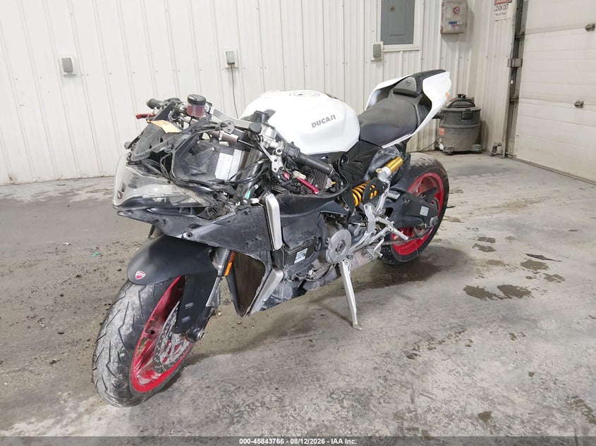 2018 Ducati Panigale VIN ZDM14B1W5JB007172 IAAI salvage auction — FRONT END, Bill Of Sale (Alaska), sold $1,200 on 2026-09-09 (photo 2)