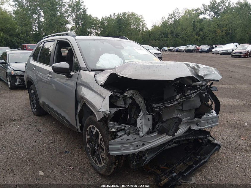 2025 Subaru Forester VIN JF2SLDBC9SH455966 IAAI salvage auction — FRONT END, Wait Title, sold $3,750 on 2026-09-10 (photo 1)