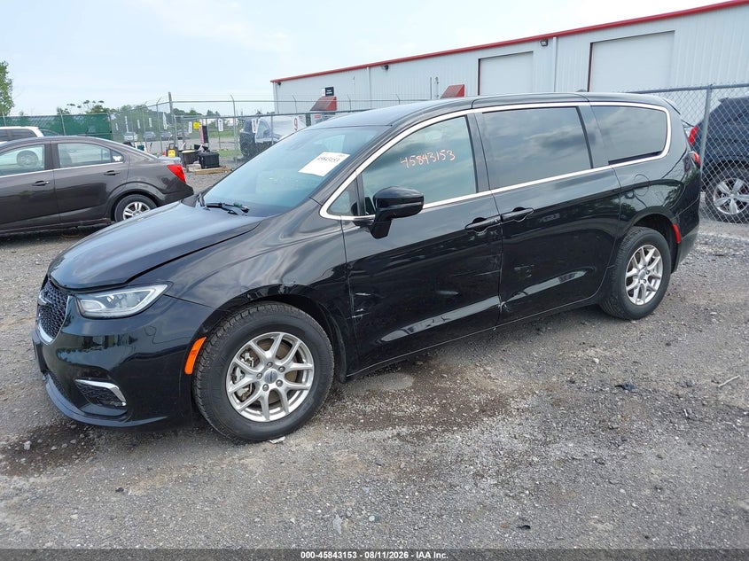 2025 Chrysler Pacifica VIN 2C4RC1BG0SR540861 IAAI salvage auction — RIGHT FRONT, Salvage Title, sold $10,000 on 2026-08-21 (photo 2)