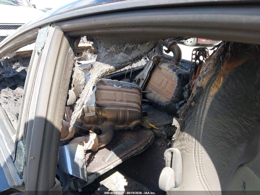 2000 Porsche 911 VIN WP0AA2999YS621171 IAAI salvage auction — ENGINE BURN, Clear (Texas), sold $800 on 2026-08-13 (photo 8)