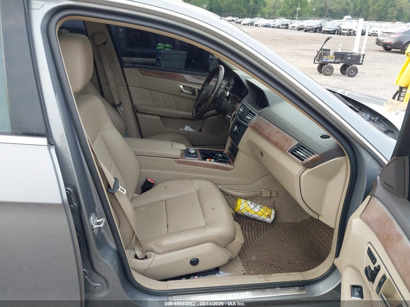 2012 Mercedes-benz E-class VIN WDDHF8JBXCA610637 IAAI salvage auction — NORMAL WEAR, Clear (Pennsylvania), sold $75 on 2026-08-18 (photo 5)