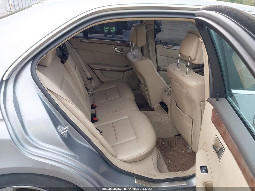 2012 Mercedes-benz E-class VIN WDDHF8JBXCA610637 IAAI salvage auction — NORMAL WEAR, Clear (Pennsylvania), sold $75 on 2026-08-18 (photo 8)