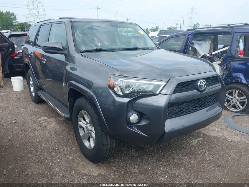 2014 Toyota 4runner VIN JTEZU5JR5E5070413 — IAAI salvage auction photo