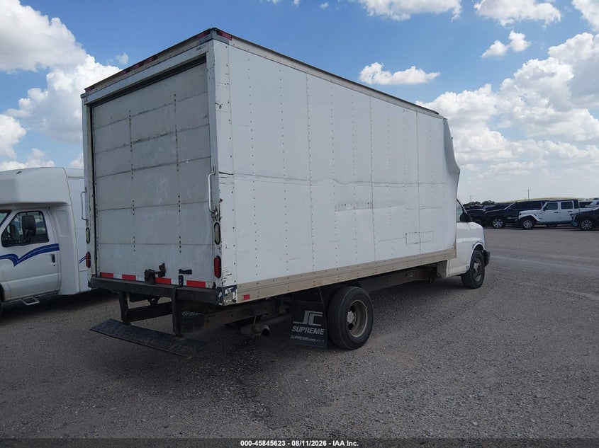 2012 Chevrolet Express VIN 1GB3G4BG1C1108205 IAAI salvage auction — SIDE, Original (Texas), sold $375 on 2026-10-03 (photo 4)