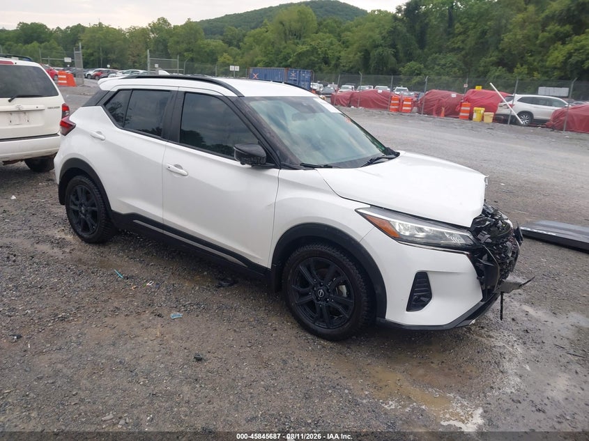 2023 Nissan Kicks VIN 3N1CP5DV6PL476801 IAAI salvage auction — FRONT END, Wait Title, sold $3,300 on 2026-08-31 (photo 1)