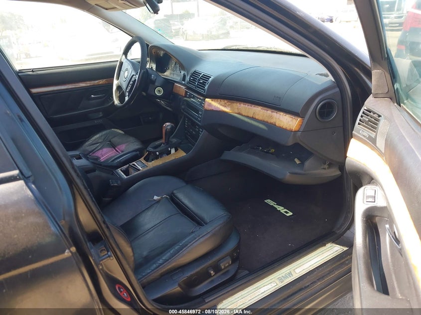 1998 BMW 5 series VIN WBADE6326WBW59469 IAAI salvage auction — NORMAL WEAR, Salvage Title - Dealer (California), sold $300 on 2026-08-27 (photo 5)