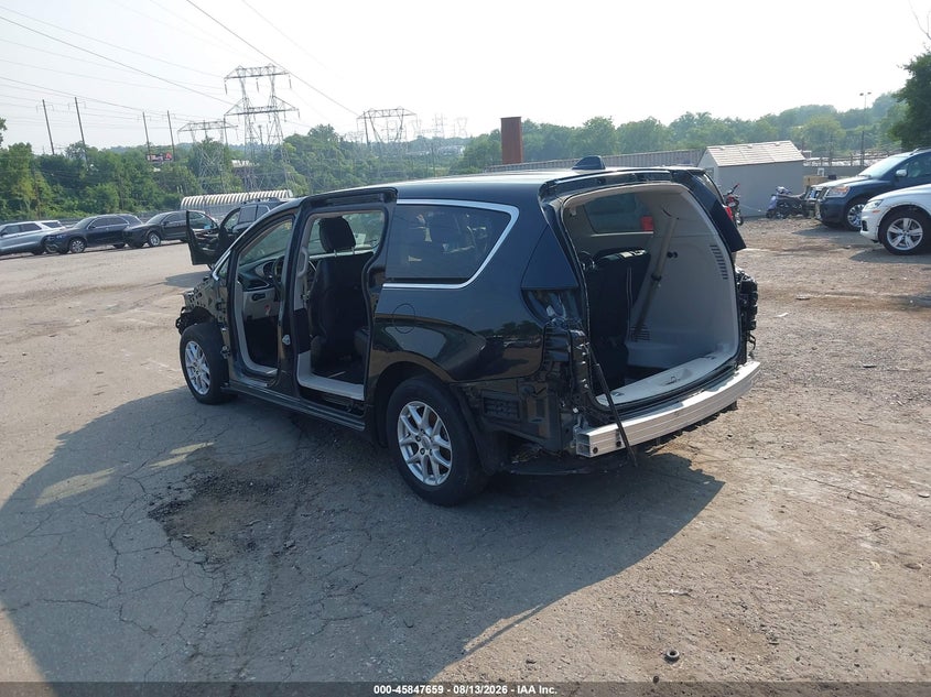 2023 Chrysler Pacifica VIN 2C4RC1BG1PR509366 IAAI salvage auction — NORMAL WEAR, Wait Title, sold $3,575 on 2026-08-22 (photo 3)
