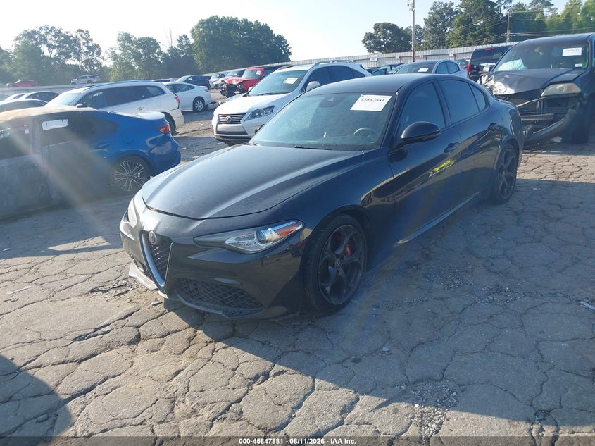 2018 Alfa romeo Giulia VIN ZARFAECN7J7578302 IAAI salvage auction — RIGHT SIDE, Wait Title, sold $3,350 on 2026-09-10 (photo 2)
