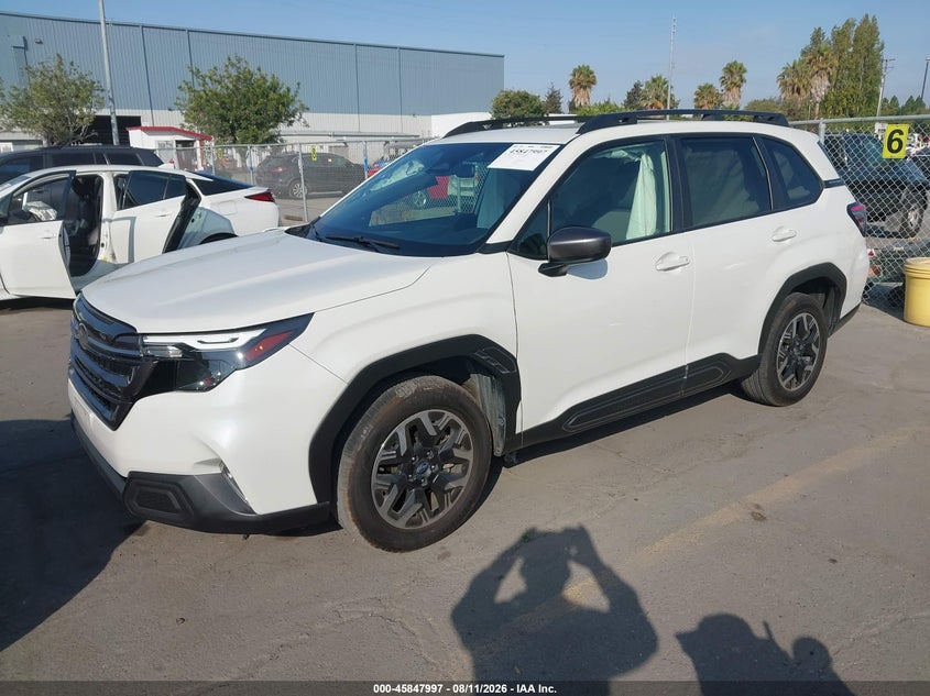 2025 Subaru Forester VIN JF2SLDDC2SH584581 IAAI salvage auction — RIGHT FRONT, Clear - Dealer Only (California), sold $10,900 on 2026-08-24 (photo 2)