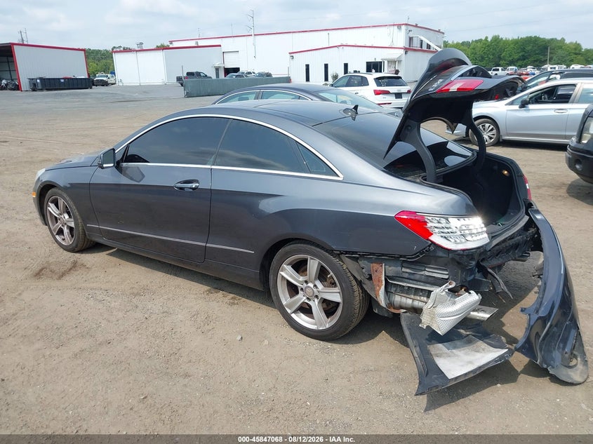 2010 Mercedes-benz E-class VIN WDDKJ5GB9AF032251 IAAI salvage auction — NORMAL WEAR, Clear (Virginia), sold $825 on 2026-08-19 (photo 3)