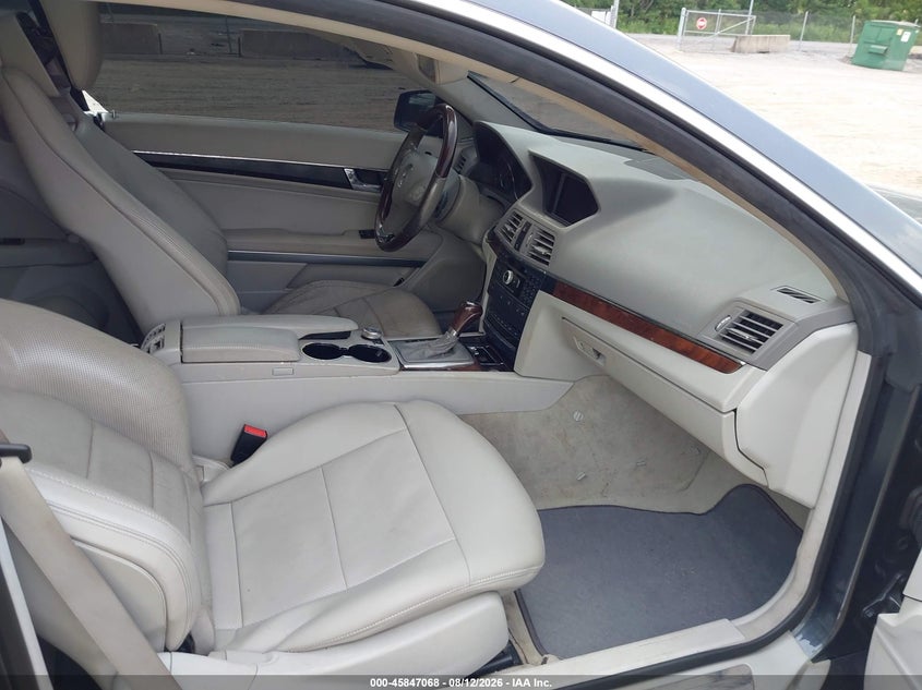 2010 Mercedes-benz E-class VIN WDDKJ5GB9AF032251 IAAI salvage auction — NORMAL WEAR, Clear (Virginia), sold $825 on 2026-08-19 (photo 5)