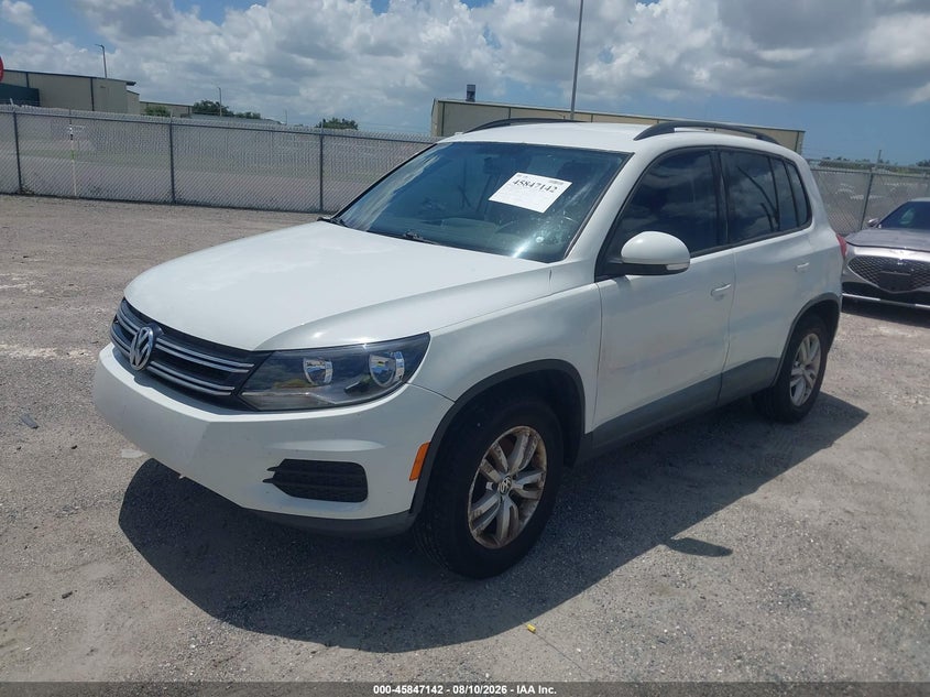 2015 Volkswagen Tiguan VIN WVGAV7AX7FW505321 IAAI salvage auction — NORMAL WEAR, Clear (Florida), sold $475 on 2026-08-18 (photo 2)