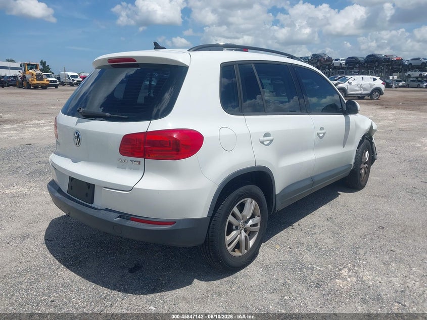 2015 Volkswagen Tiguan VIN WVGAV7AX7FW505321 IAAI salvage auction — NORMAL WEAR, Clear (Florida), sold $475 on 2026-08-18 (photo 4)