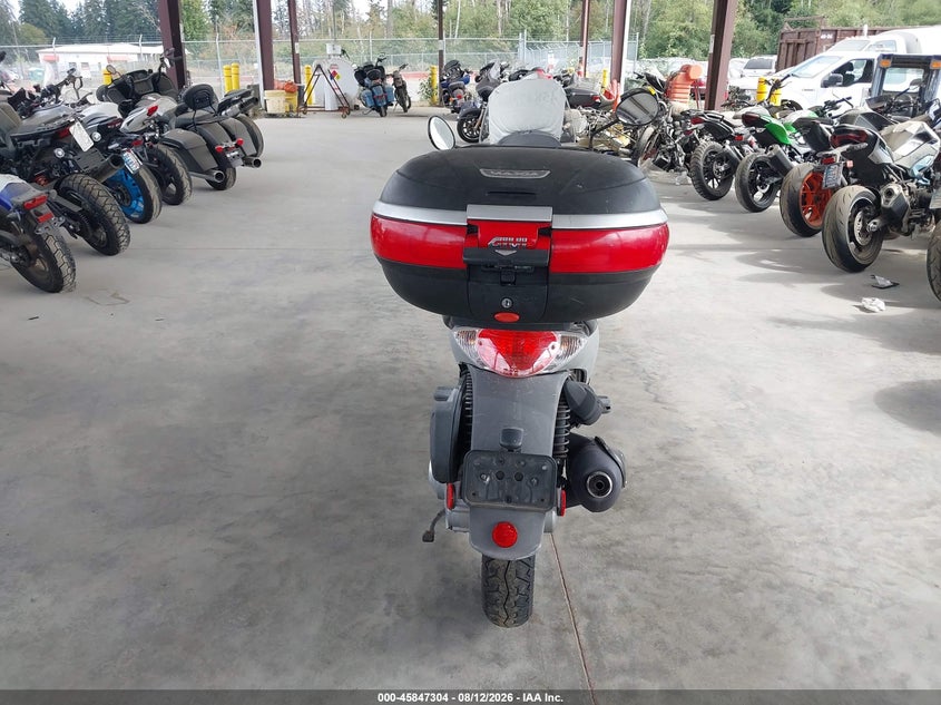 2008 Aprilia Scarabeo VIN ZD4RBC0078J000168 IAAI salvage auction — NORMAL WEAR, Clear (Washington), sold $150 on 2026-08-19 (photo 6)