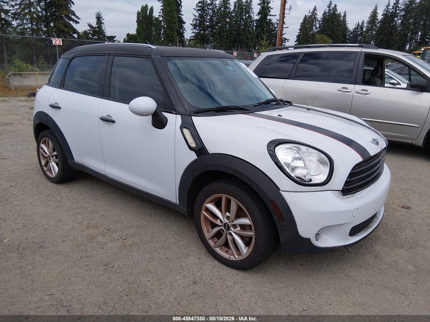 2014 Mini Countryman VIN WMWZB3C58EWR37738 IAAI salvage auction — NORMAL WEAR, Clear (Washington), sold $825 on 2026-08-19 (photo 1)