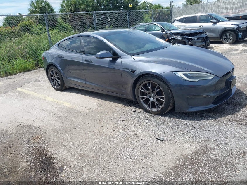 2021 Tesla Model s VIN 5YJSA1E58MF430186 — IAAI salvage auction photo