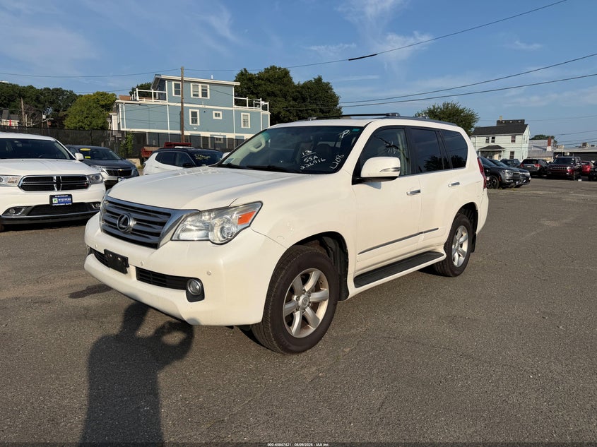 2013 Lexus Gx VIN JTJBM7FX9D5058723 IAAI salvage auction — NORMAL WEAR, Clear (Massachusetts), sold $8,325 on 2026-08-26 (photo 2)