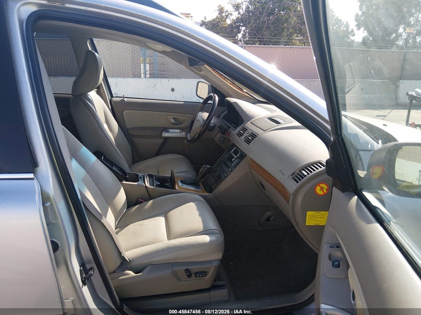 2005 Volvo Xc90 VIN YV1CZ852651195593 IAAI salvage auction — NORMAL WEAR, Clear - Dealer Only (California), sold $500 on 2026-08-17 (photo 5)
