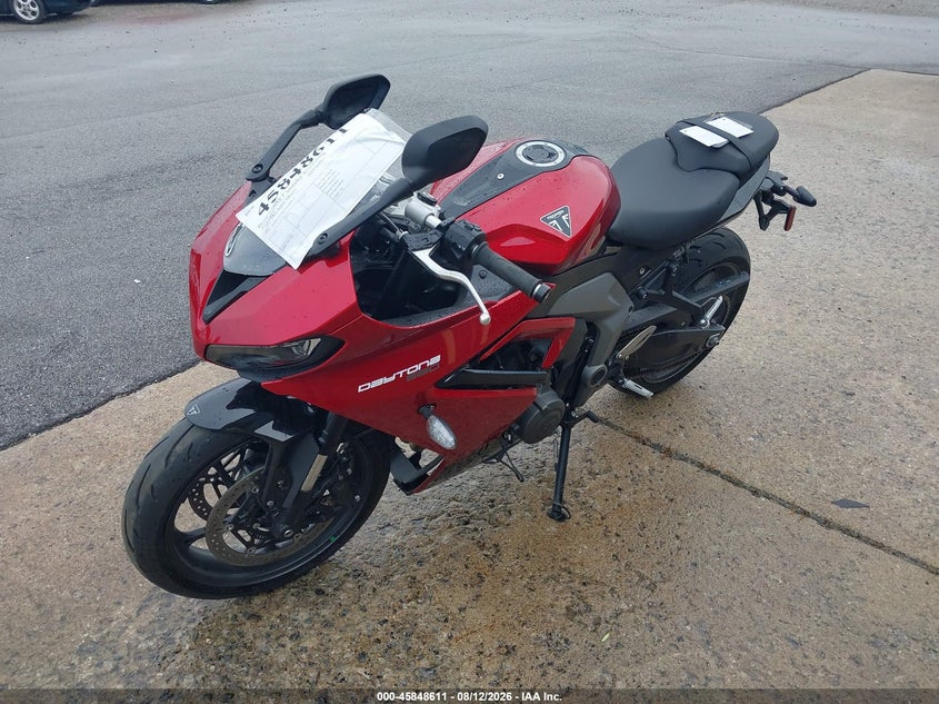 2025 Triumph motorcycle Daytona VIN SMTL23UF6STCB2975 IAAI salvage auction — FRONT END, Wait Title, sold $3,150 on 2026-09-22 (photo 2)