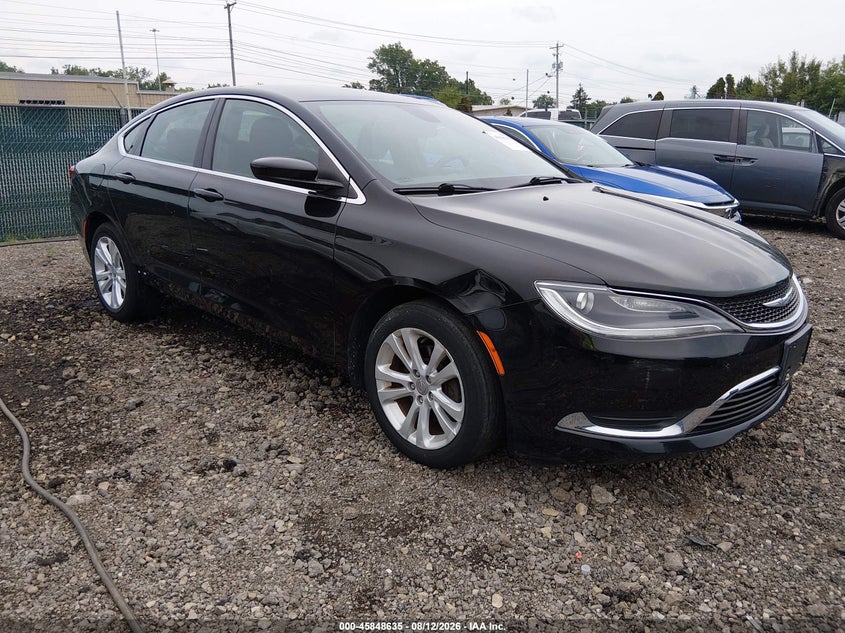 2015 Chrysler 200 VIN 1C3CCCAB3FN752619 IAAI salvage auction — REAR END, Salvage (Ohio), sold $1,350 on 2026-08-20 (photo 1)