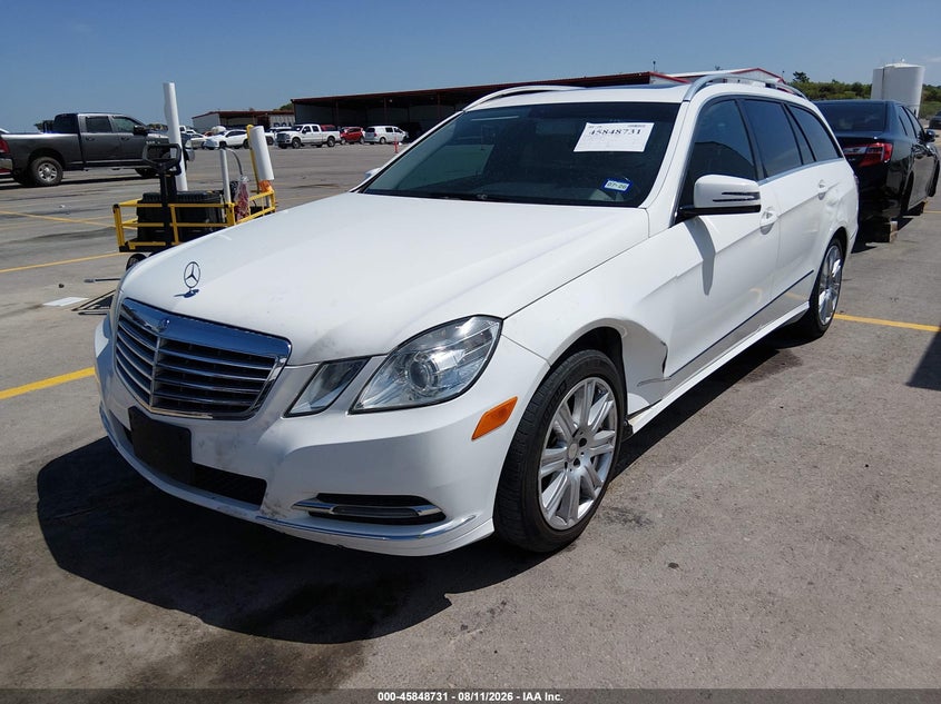 2013 Mercedes-benz E-class VIN WDDHH8JB5DA764961 IAAI salvage auction — NORMAL WEAR, Clear (Texas), sold $900 on 2026-08-20 (photo 2)