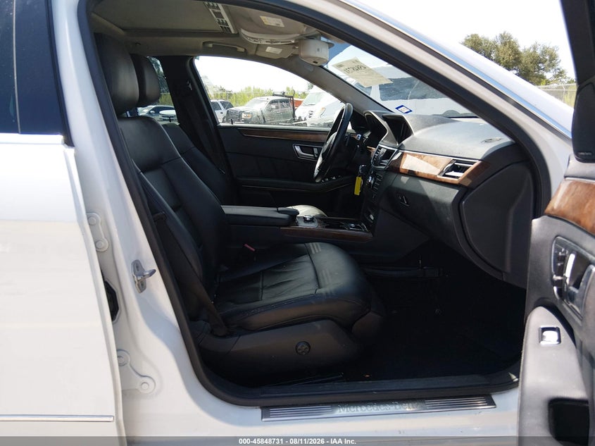 2013 Mercedes-benz E-class VIN WDDHH8JB5DA764961 IAAI salvage auction — NORMAL WEAR, Clear (Texas), sold $900 on 2026-08-20 (photo 5)