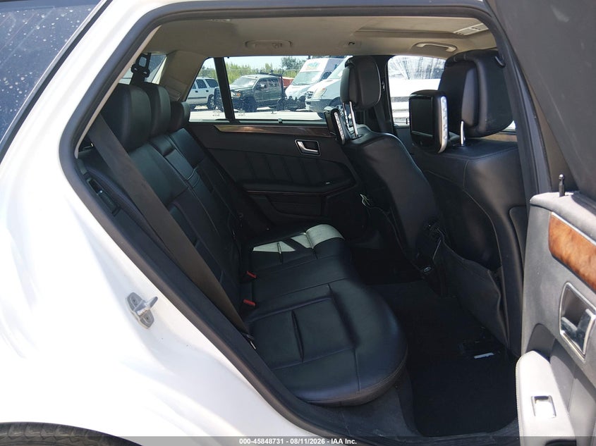 2013 Mercedes-benz E-class VIN WDDHH8JB5DA764961 IAAI salvage auction — NORMAL WEAR, Clear (Texas), sold $900 on 2026-08-20 (photo 8)