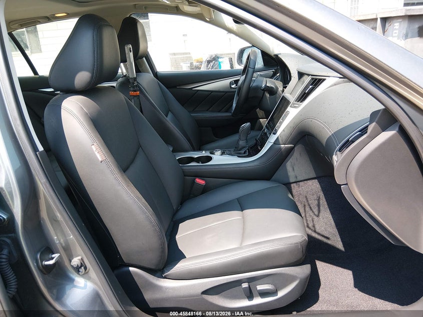 2019 Infiniti Q50 VIN JN1EV7AR1KM591855 IAAI salvage auction — SIDE, Salvage Title, sold $10,300 on 2026-09-27 (photo 5)