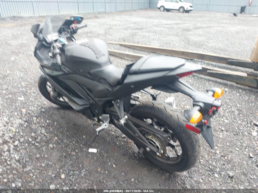 2019 Yamaha Yzf VIN MH3RH18Y5KK001220 IAAI salvage auction — NORMAL WEAR, Clear (New Jersey), sold $1,200 on 2026-08-19 (photo 3)