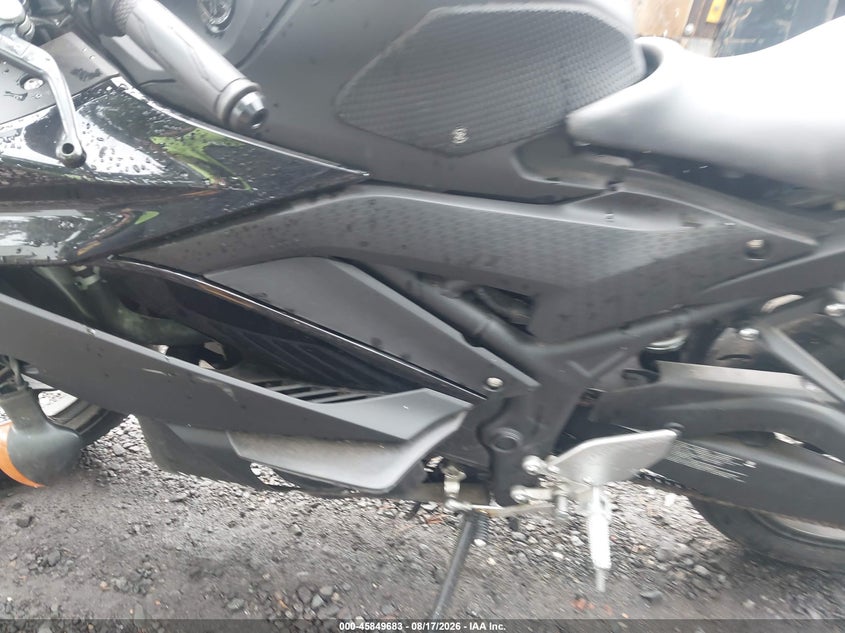 2019 Yamaha Yzf VIN MH3RH18Y5KK001220 IAAI salvage auction — NORMAL WEAR, Clear (New Jersey), sold $1,200 on 2026-08-19 (photo 9)