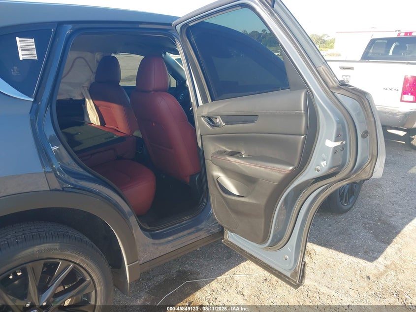 2023 Mazda Cx-5 VIN JM3KFBCM2P0215625 IAAI salvage auction — SIDE, Wait Title, sold $8,500 on 2026-09-15 (photo 8)