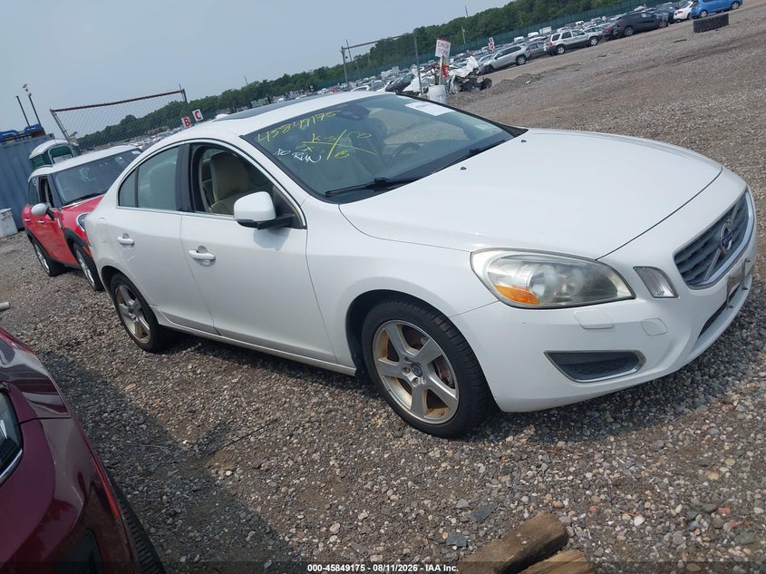 2013 Volvo S60 VIN YV1612FS3D2193132 IAAI salvage auction — FRONT END, Salvage Title, sold $400 on 2026-08-18 (photo 1)