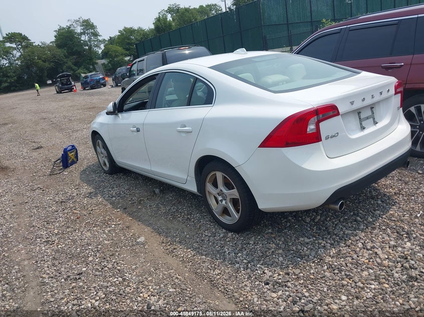 2013 Volvo S60 VIN YV1612FS3D2193132 IAAI salvage auction — FRONT END, Salvage Title, sold $400 on 2026-08-18 (photo 3)