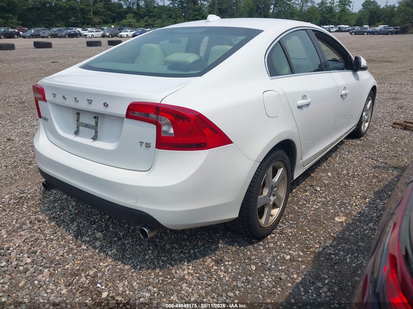 2013 Volvo S60 VIN YV1612FS3D2193132 IAAI salvage auction — FRONT END, Salvage Title, sold $400 on 2026-08-18 (photo 4)
