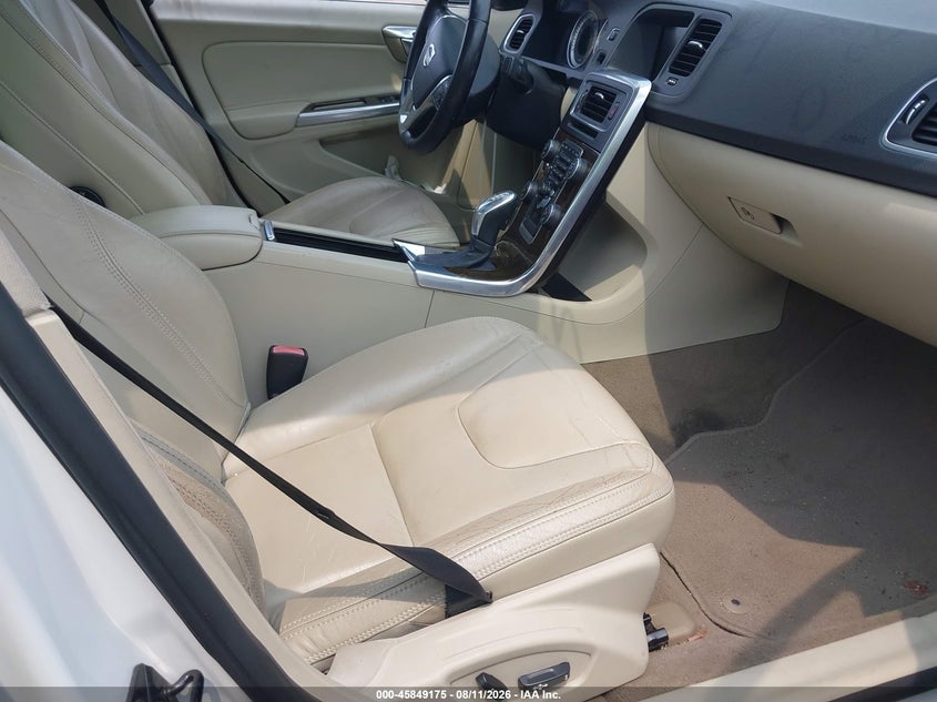 2013 Volvo S60 VIN YV1612FS3D2193132 IAAI salvage auction — FRONT END, Salvage Title, sold $400 on 2026-08-18 (photo 5)