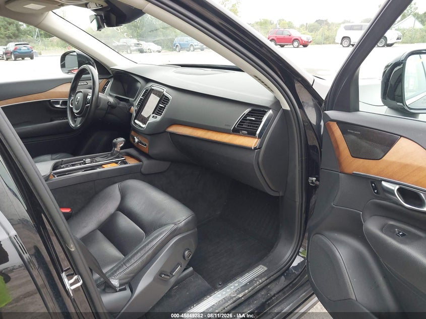 2021 Volvo Xc90 VIN YV4A22PK3M1744383 IAAI salvage auction — LEFT SIDE, Salvage Title, sold $12,300 on 2026-08-21 (photo 5)