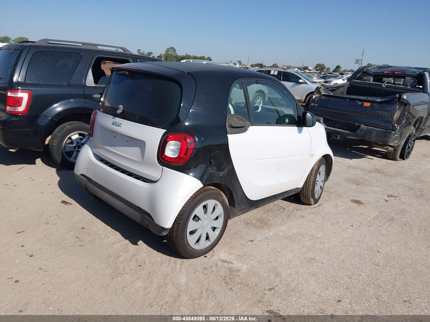 2016 Smart Fortwo VIN WMEFJ5DA4GK067448 IAAI salvage auction — NORMAL WEAR, Original (Texas), sold $2,075 on 2026-09-01 (photo 4)