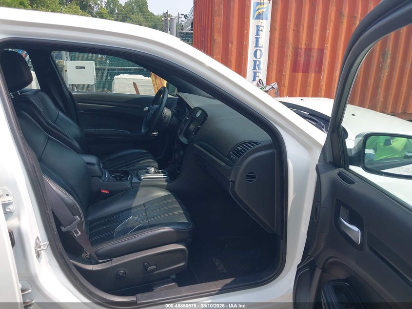 2016 Chrysler 300 VIN 2C3CCABG1GH147930 IAAI salvage auction — NORMAL WEAR, Wait Title, sold $1,650 on 2026-09-26 (photo 5)