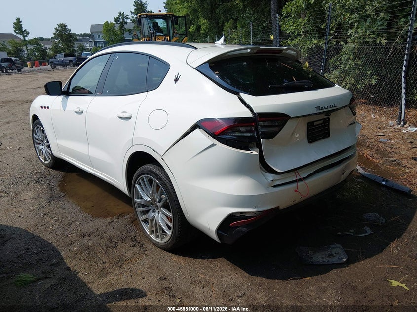2022 Maserati Levante VIN ZN661XUA3NX396473 IAAI salvage auction — REAR END, Salvage Title, sold $13,100 on 2026-08-23 (photo 3)