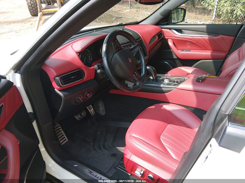 2022 Maserati Levante VIN ZN661XUA3NX396473 IAAI salvage auction — REAR END, Salvage Title, sold $13,100 on 2026-08-23 (photo 5)