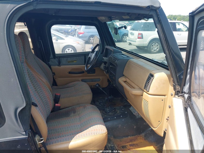 1997 Jeep Wrangler / VIN 1J4FY19S5VP488979 IAAI salvage auction — NORMAL WEAR, Clear (Delaware), sold $50 on 2026-08-23 (photo 5)