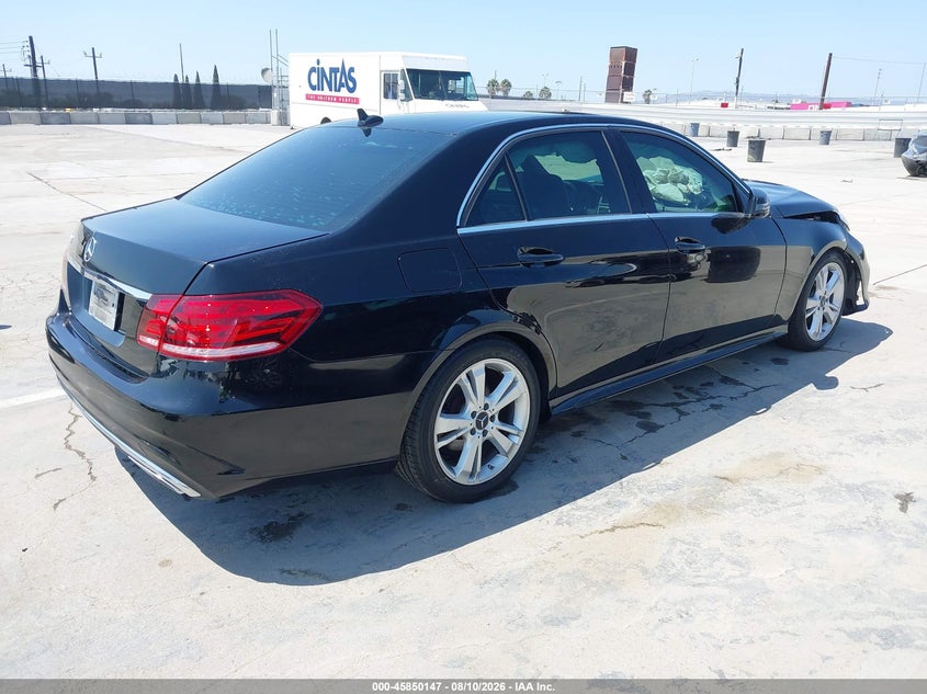 2014 Mercedes-benz E-class VIN WDDHF5KB1EA971755 IAAI salvage auction — NORMAL WEAR, Salvage Title - Dealer (California), sold $250 on 2026-08-19 (photo 4)