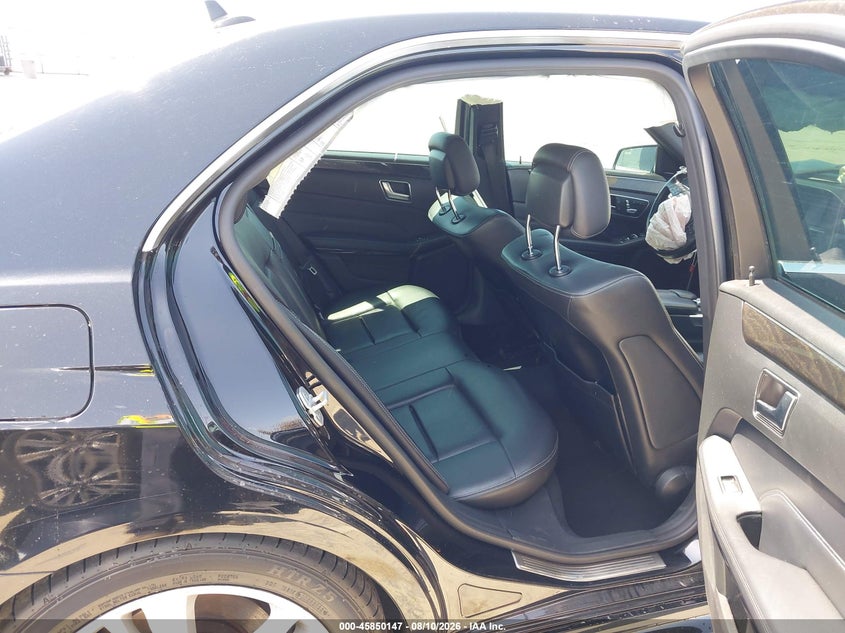 2014 Mercedes-benz E-class VIN WDDHF5KB1EA971755 IAAI salvage auction — NORMAL WEAR, Salvage Title - Dealer (California), sold $250 on 2026-08-19 (photo 8)